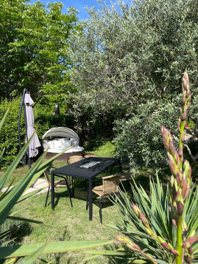 Sainte Victoire Le Cabanon Villa Puyloubier Exteriör bild